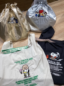 スヌーピー保冷巾着&ショッパーバッグのご紹介🦴