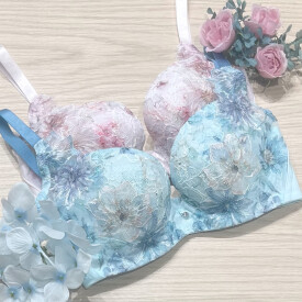 フィット感大絶賛*.+ﾟ新色入荷🌸🦋.*˚