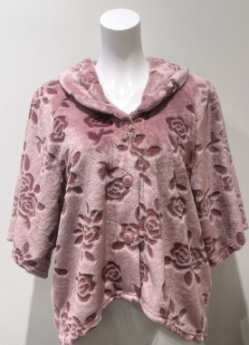 少し肌寒いときに羽織れるルームウェア♡