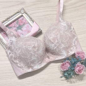 ハグされているような着け心地⟡.·新色入荷🦢🎀