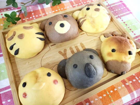 5/24(日)　小さなパン屋さん体験！ミニメロンパンづくりとお花のミニスワッグ