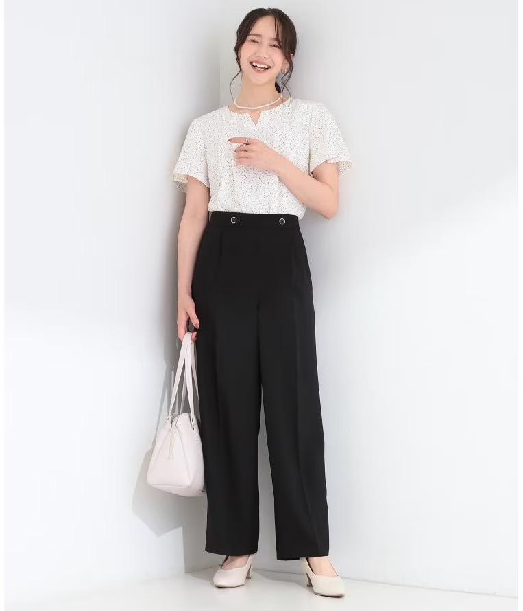 大人の上品シルエット センタープレスタックワイドパンツ